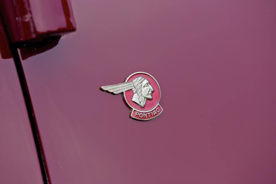  Pontiac Streamliner Sedan Delivery 1949 года  (фото 21 из 31)
